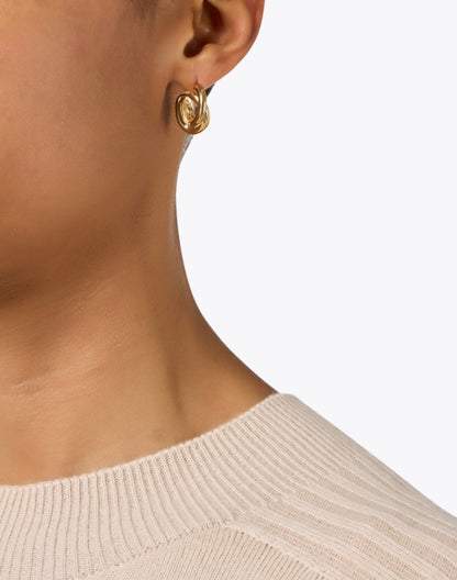 diana-gold-hoop-earrings_look.jpeg