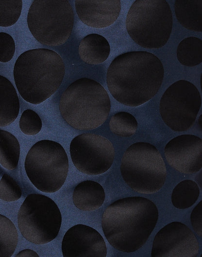 dutchess-navy-and-black-jacquard-top_fabric.jpeg