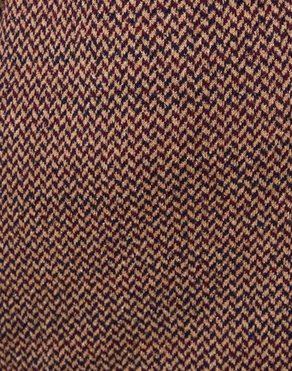 tuc-multi-chevron-shift-dress_fabric.jpeg