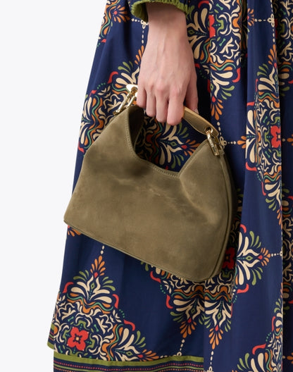 small-boomerang-green-suede-bag_look.jpeg
