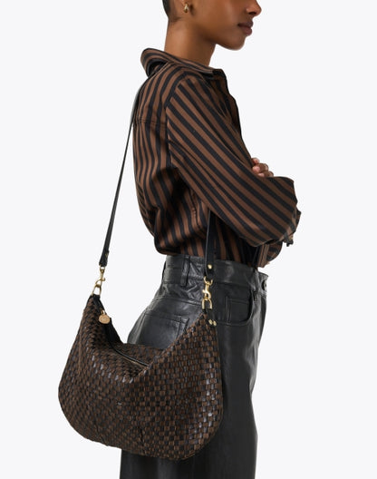 moyen-black-and-brown-woven-messenger-bag_look.jpeg