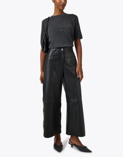 grey-wool-short-sleeve-sweater_look.jpeg