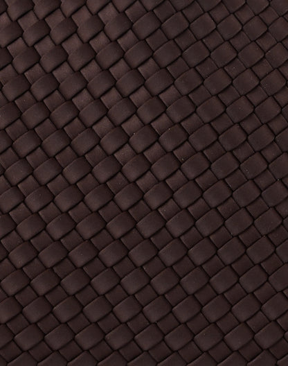 st-barths-small-chocolate-brown-woven-handbag_fabric.jpeg