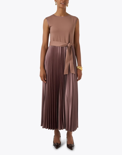samuele-brown-dress_look.jpeg