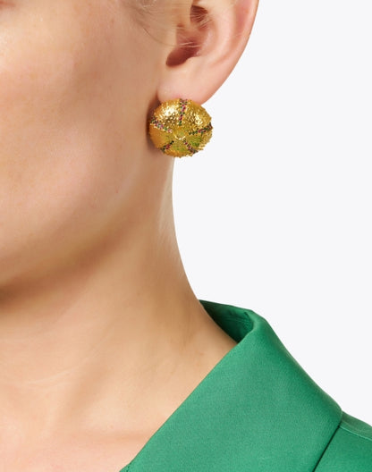 amalfi-gold-earrings_look.jpeg