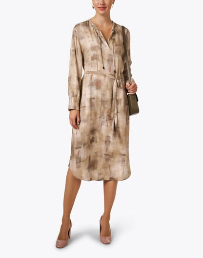 beige-print-twill-dress_look.jpeg