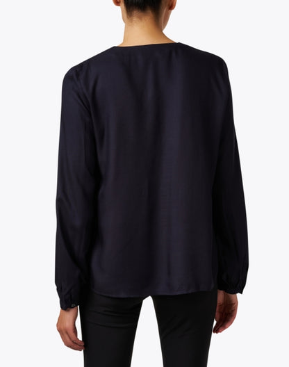 navy-chain-blouse_back.jpeg