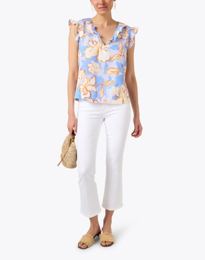 ava-blue-floral-print-blouse_look.jpeg