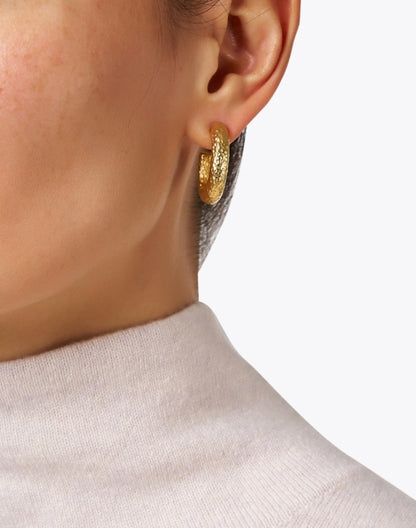 gold-hammered-hoop-earrings_look.jpeg