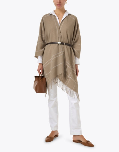 beige-and-white-wool-cape_look.jpeg