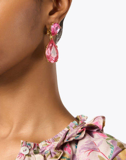 pink-teardrop-earrings_look.jpeg