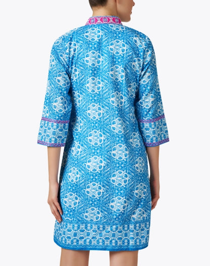 blue-and-pink-print-tunic-dress_back.jpeg