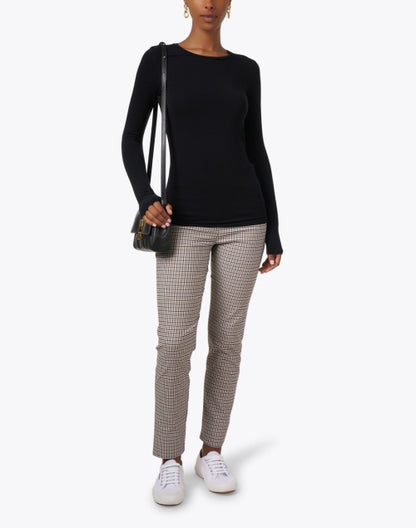 black-crew-neck-longsleeved-stretch-viscose-top_look.jpeg