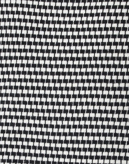 black-and-white-gingham-knit-jacket_fabric.jpeg