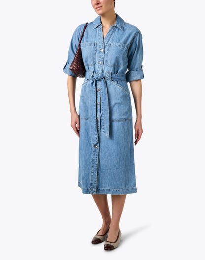 evelyn-denim-dress_look.jpeg