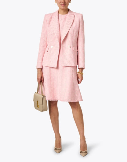 pink-tweed-blazer_look.jpeg