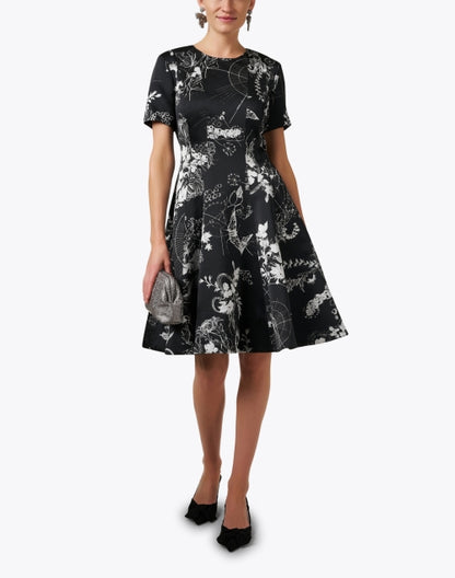 black-and-white-print-dress_look.jpeg