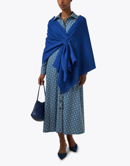 blue-wrap-with-tab-closure_look.jpeg