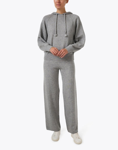 light-grey-wool-cashmere-sweater_look.jpeg