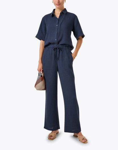 navy-cotton-gauze-wide-leg-pant_look.jpeg