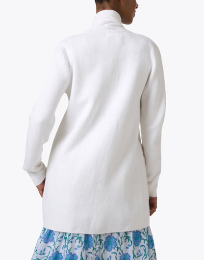 white-cotton-silk-travel-coat_back.jpeg