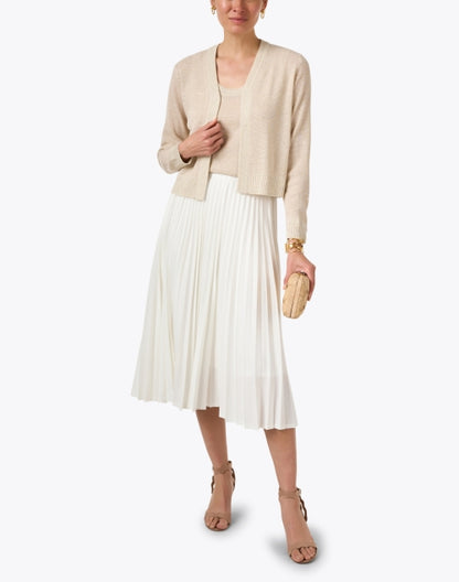 ivory-plisse-skirt_look.jpeg