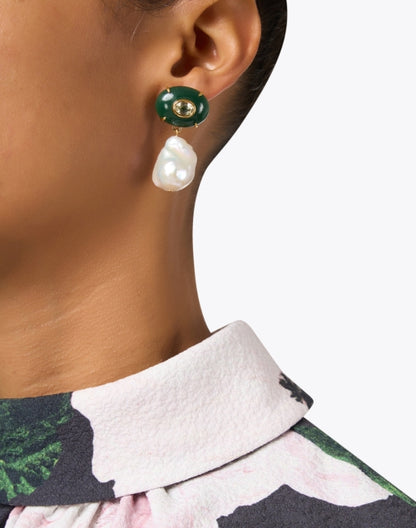 green-jade-pearl-drop-earrings_look.jpeg