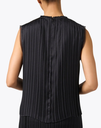 black-pleated-top_back.jpeg