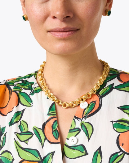 textured-gold-link-necklace_look.jpeg