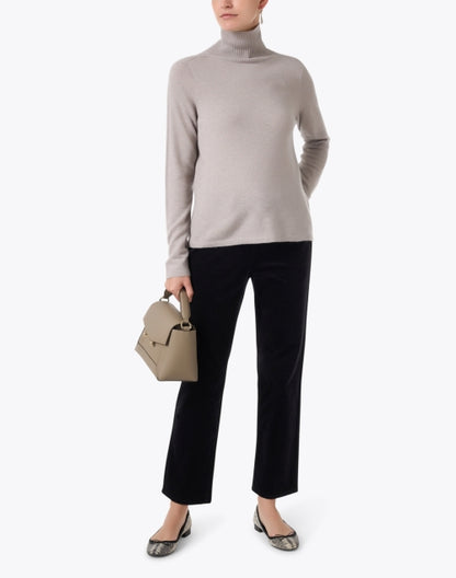 taupe-cashmere-sweater_look.jpeg