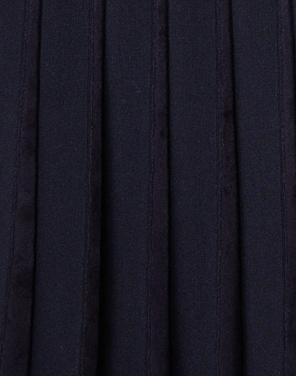 blue-pleated-knit-skirt_fabric.jpeg