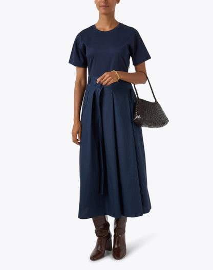 gommoso-navy-dress_look.jpeg