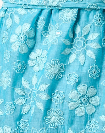 blue-floral-embroidered-shirt-dress_fabric.jpeg