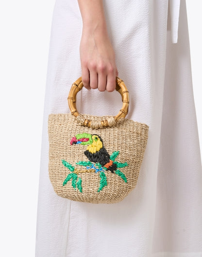 dakota-straw-embroidered-straw-basket-bag_look.jpeg