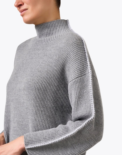 fanfara-grey-wool-sweater_extra_1.jpeg