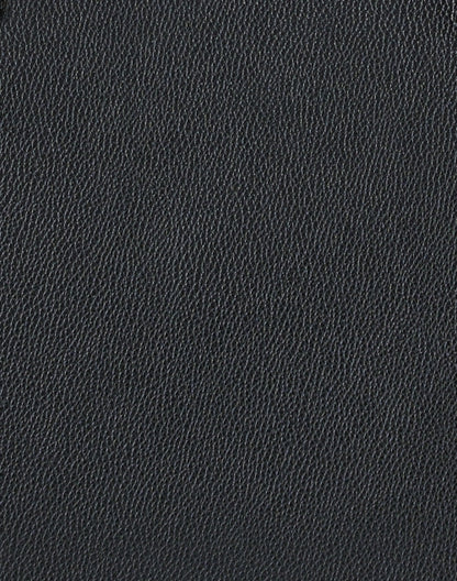 tokyo-black-grain-leather-tote-bag_fabric.jpeg