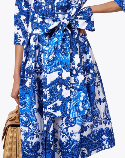 audrey-white-and-blue-print-stretch-cotton-dress_extra_1.jpeg