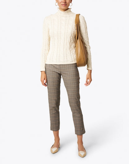 cream-cotton-cable-sweater_look.jpeg