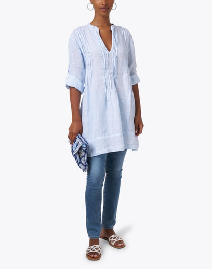 regina-blue-linen-tunic_look.jpeg