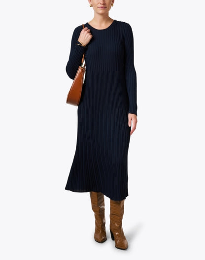 eletta-navy-dress_look.jpeg