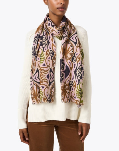 dia-print-silk-wool-wrap_look.jpeg