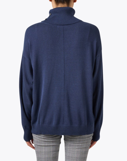 navy-turtleneck-sweater_back.jpeg