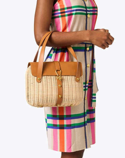 desire-camel-wicker-handbag_look.jpeg