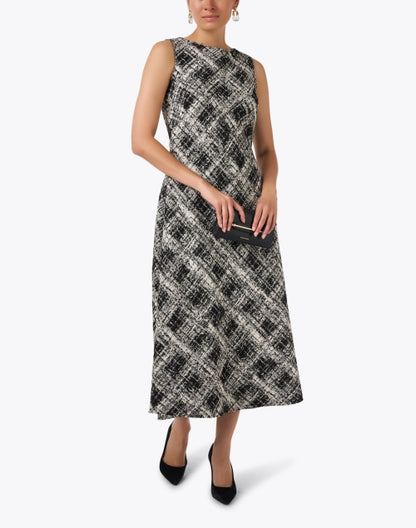 maris-black-and-white-check-print-dress_look.jpeg