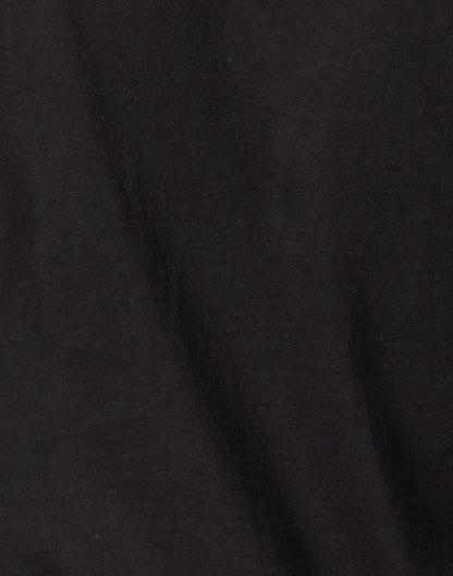 black-essential-tee_fabric.jpeg