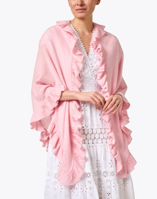 Knitted good shawl with ruffled trim, Pink, N288