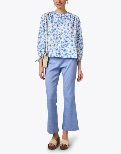 cristine-blue-floral-cotton-blouse_look.jpeg