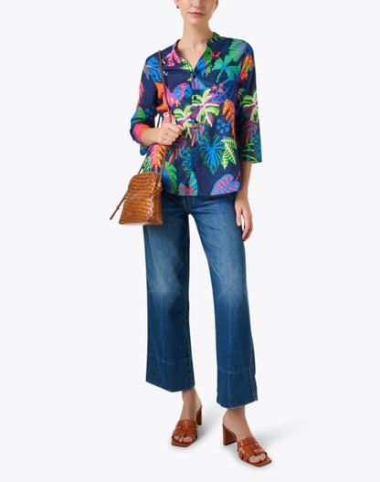 juliet-navy-tropical-print-blouse_look.jpeg