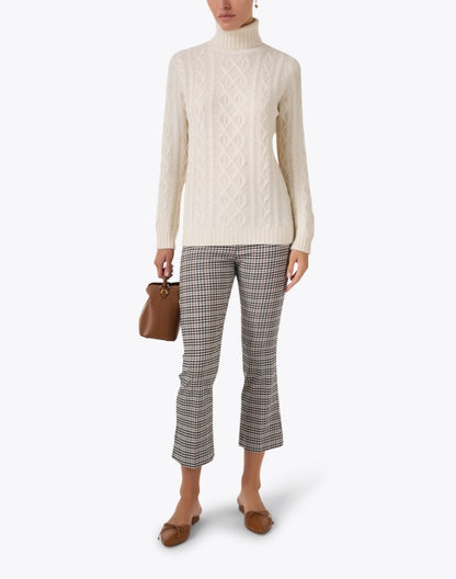 cream-cable-knit-sweater_look.jpeg