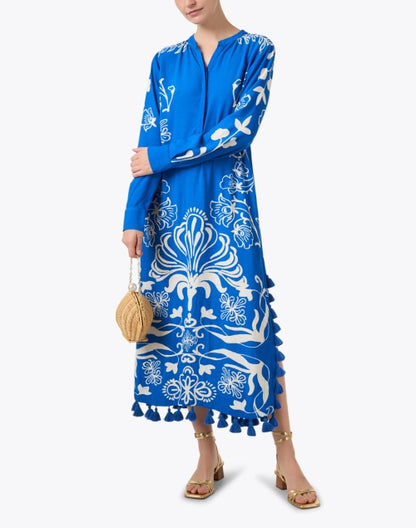 paolina-blue-floral-crepe-dress_look.jpeg